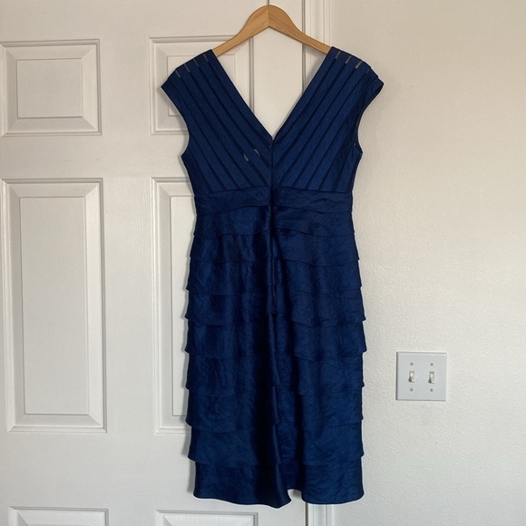 Adrianna Papell dark blue evening dress. - Picture 14 of 15